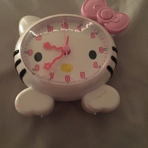 Hello Kitty Clock